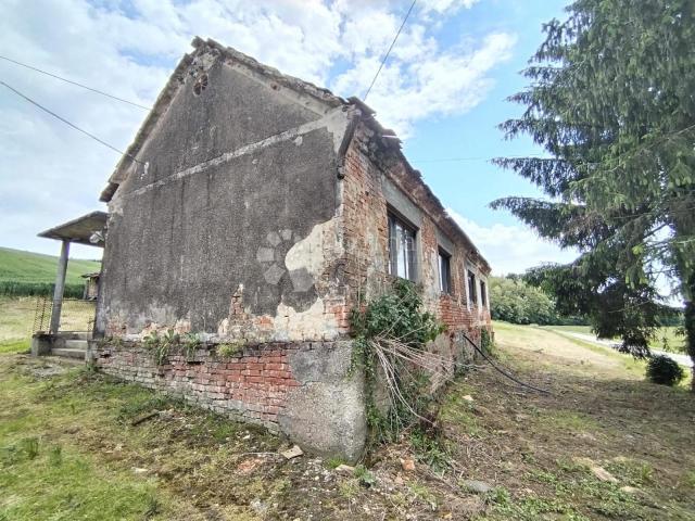 Zemljišta 5.310 m² – mir i priroda nadomak Preseke