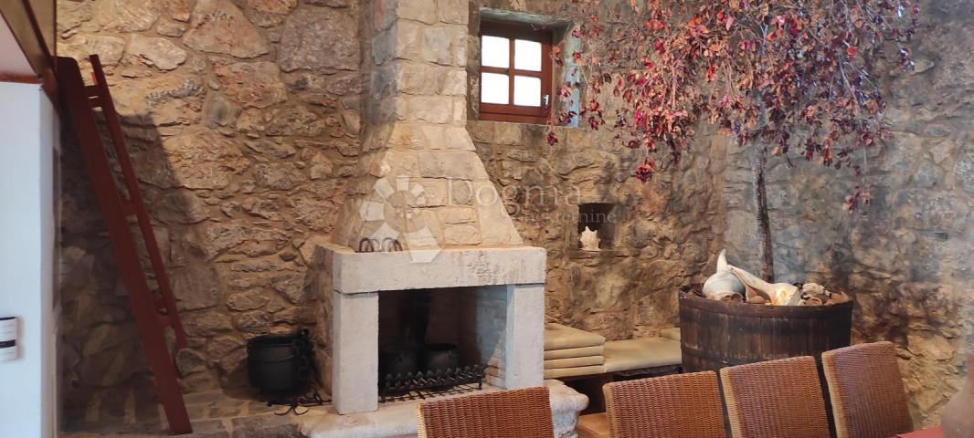 House Brusići, Krk, 637m2