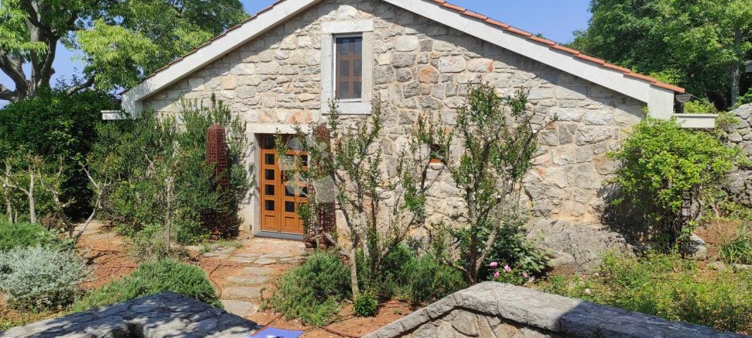 House Brusići, Krk, 637m2