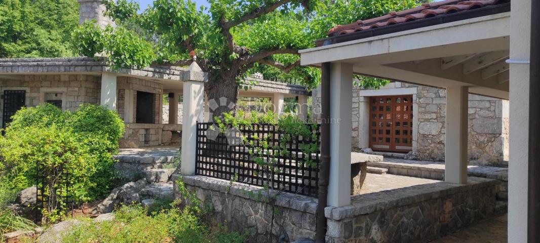 House Brusići, Krk, 637m2