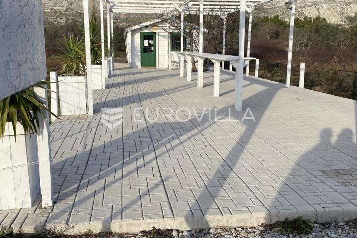 Zadar, Seline, Beach bar na lijepoj lokaciji