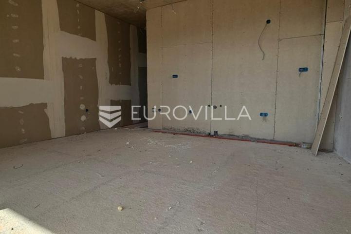 Seget Donji, stan 66,3 m² na 1. katu s parkirnim mjestom i pogledom na more