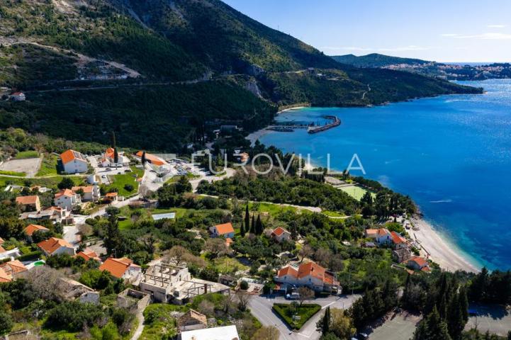 Dubrovnik, Plat, kamena kuća za rekonstrukciju