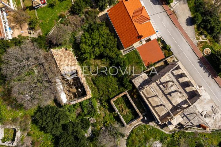 Dubrovnik, Plat, kamena kuća za rekonstrukciju