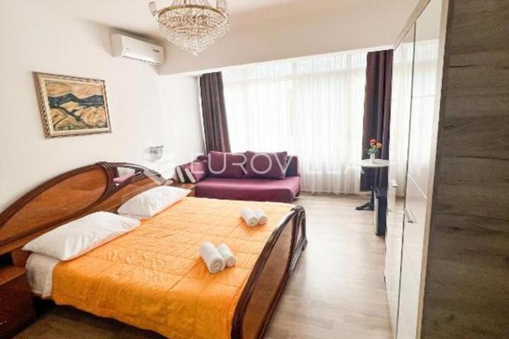 Zadar, Diklo, hotel i restoran prvi red uz more