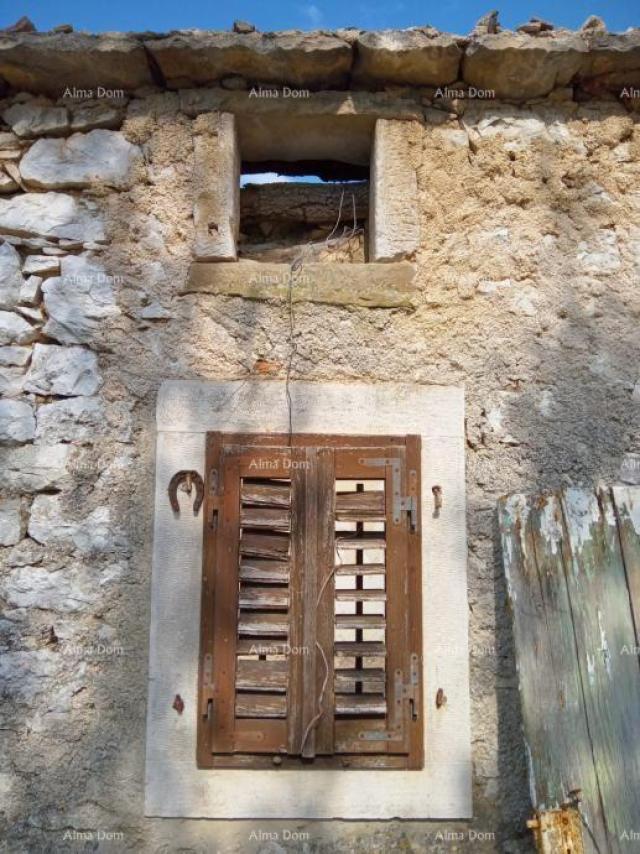 Kuća Prodaja istarske kamene kuće za renovaciju, uporabna dozvola, Kršan!