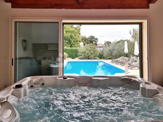 RUSTIKALNA ISTARSKA VILLA OKRUŽENA PRIRODOM