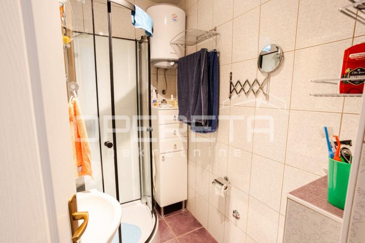 Apartmanska kuća uz more – bez troška vode i struje!