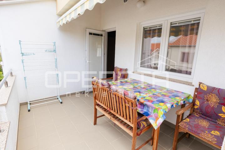Apartmanska kuća uz more – bez troška vode i struje!