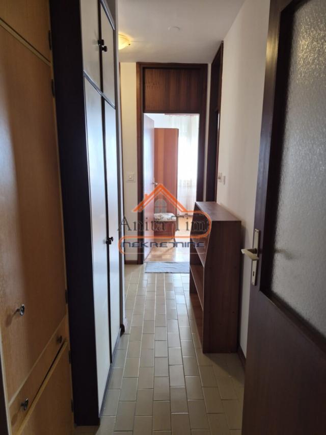 Pujanke - trosoban stan s dvije loggie 77.00 m2