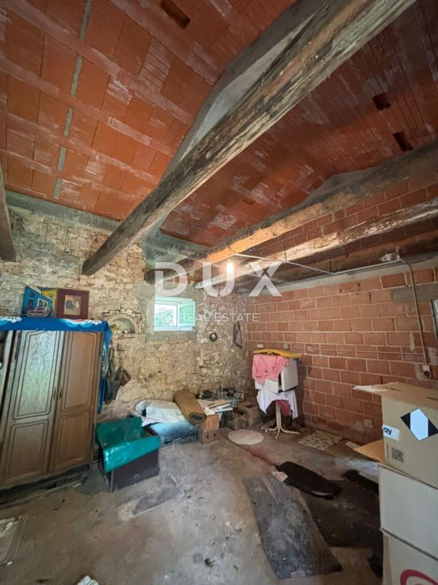  ISTRA, BARBAN - Djelomično adaptirana kuća na prekrasnoj lokaciji!