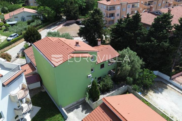 Medulin, apartmanska kuća sa sedam stanova na mirnoj lokaciji