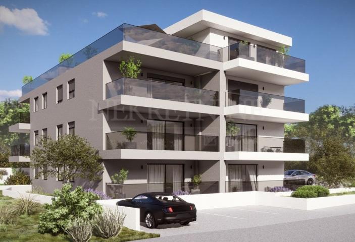 Primošten - urbana moderna novogradnja u centru