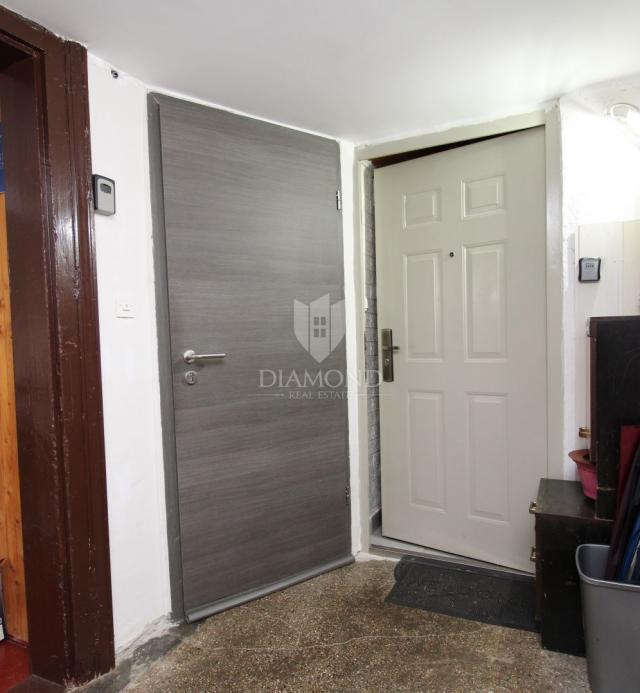 OPATIJA, LOVRAN - STAN + STUDIO APARTMAN U STAROJ VILLI