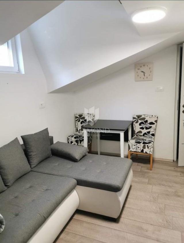 OPATIJA, LOVRAN - STAN + STUDIO APARTMAN U STAROJ VILLI