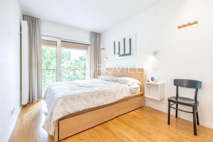 Ravnice prekrasan namješten četverosoban stan 120 m²
