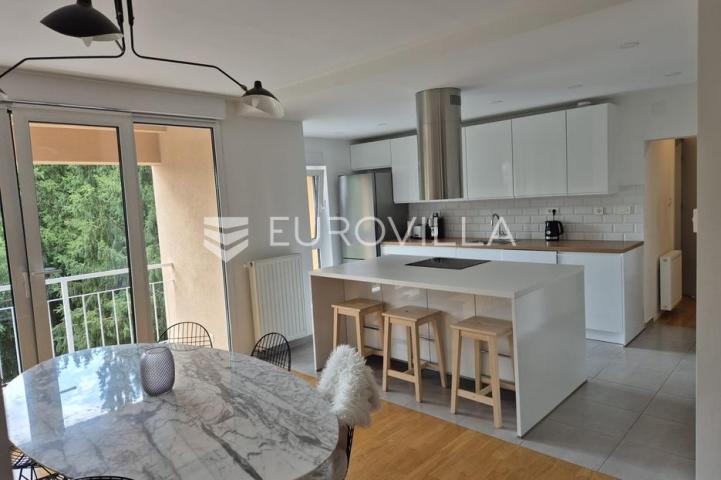 Ravnice prekrasan namješten četverosoban stan 120 m²