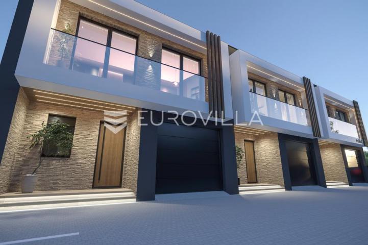 Kerestinec, moderna kuća u nizu 168 m²