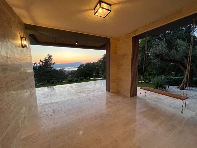 Prodaja, Kuća, 480m2 , KAVAC