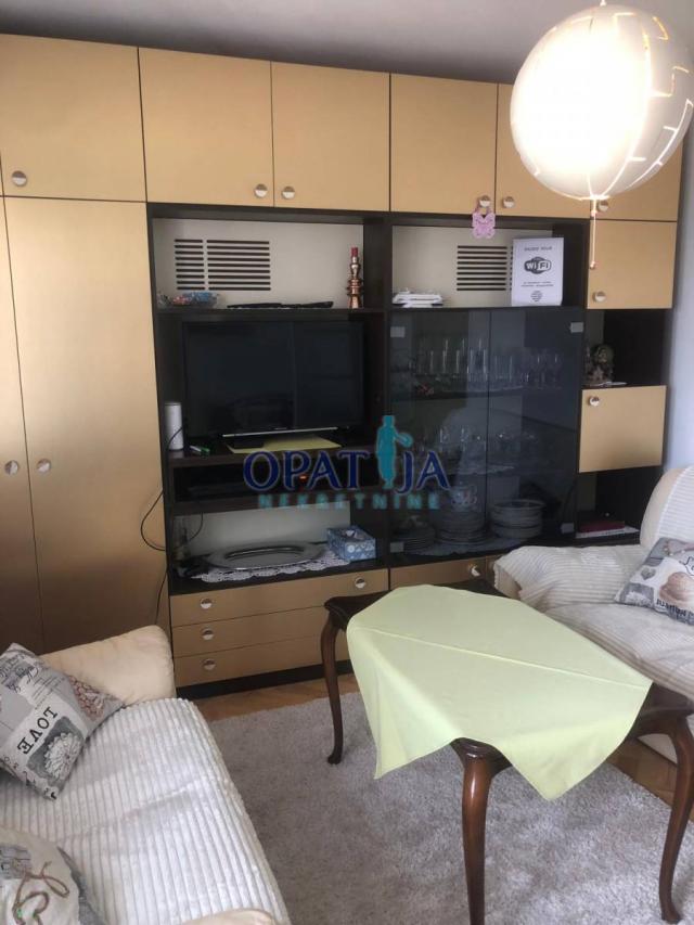 Opatija centar - stan sa 2 balkona i prekrasnim pogledom