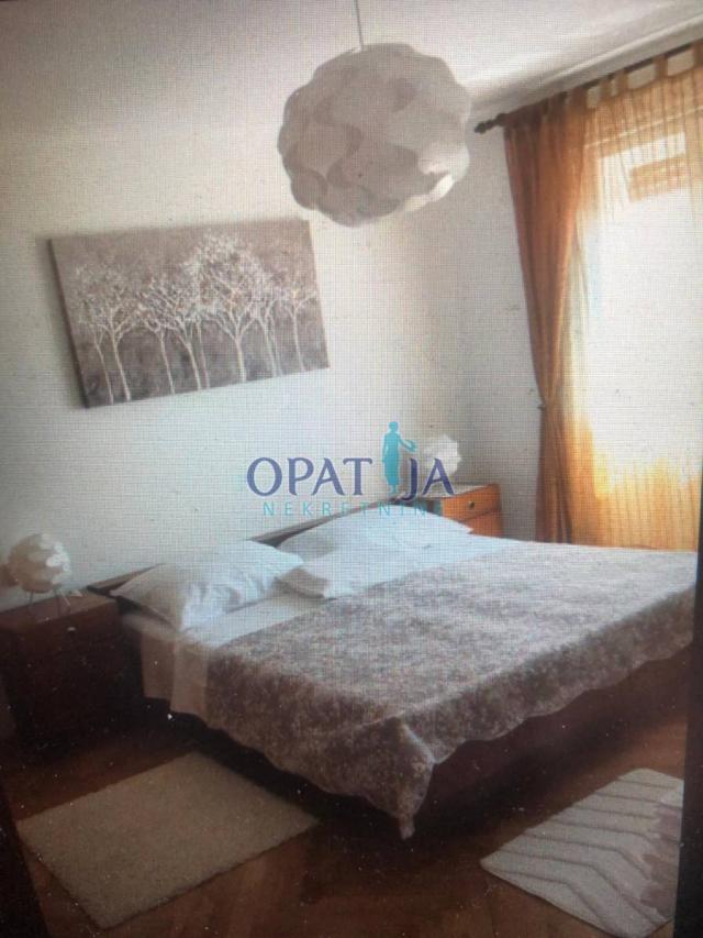 Opatija centar - stan sa 2 balkona i prekrasnim pogledom