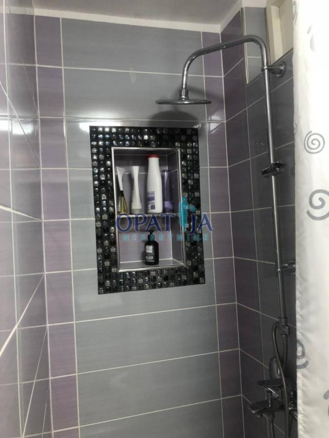 Opatija centar - stan sa 2 balkona i prekrasnim pogledom