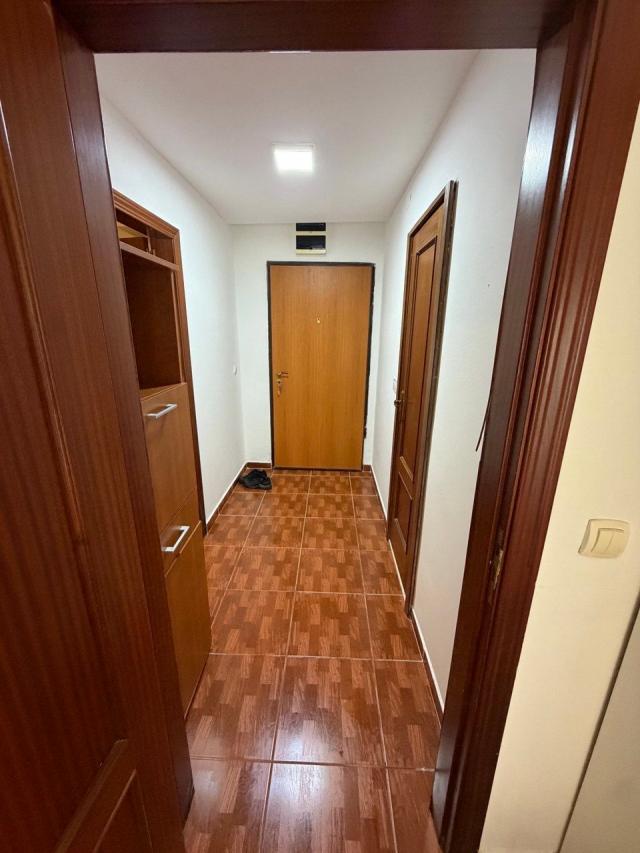 Namesten jednosoban stan 55m2 u Budvi (Na duzi period, dostupan od 01.08.2026)