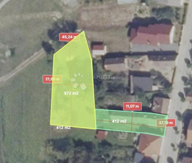 Đurđevac - Rijetka prilika – kuća i gradilište 100m od centra