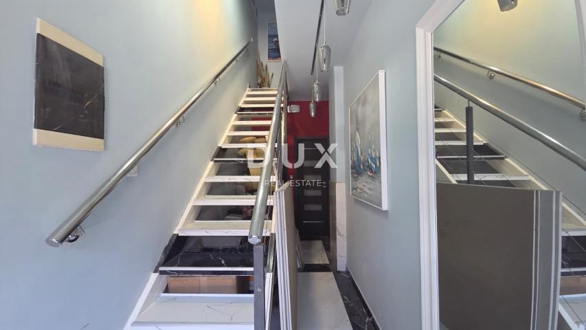 RIJEKA, SUŠAK - Poslovni prostor+dvije garsonijere,  blizu centra grada, 240m2