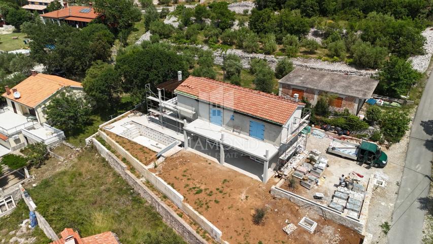 MEDITERANSKA VILLA U IZGRADNJI, LABIN, OKOLICA