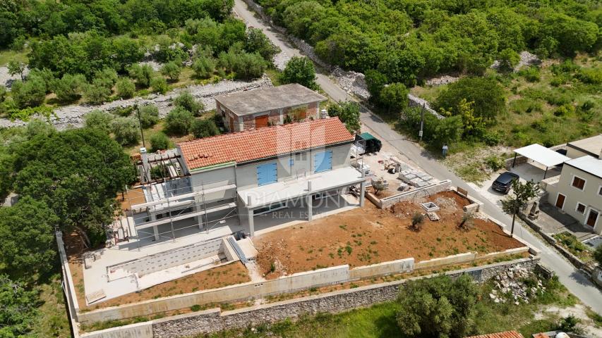 MEDITERANSKA VILLA U IZGRADNJI, LABIN, OKOLICA