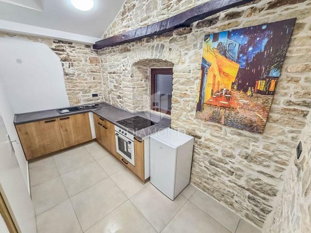 Buje, obnovljena kuća u blizini Grožnjana!