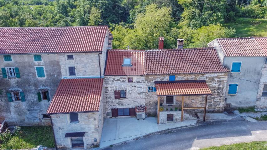 Buje, obnovljena kuća u blizini Grožnjana!