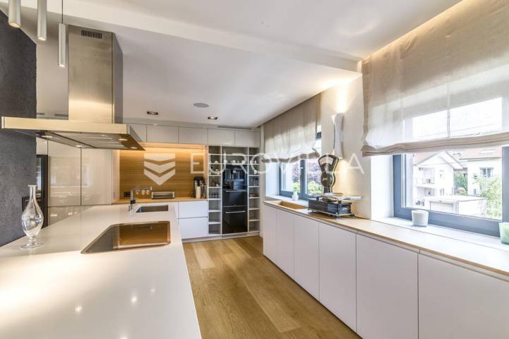 Zagreb, Mlinovi, moderna luksuzna vila 500 m²