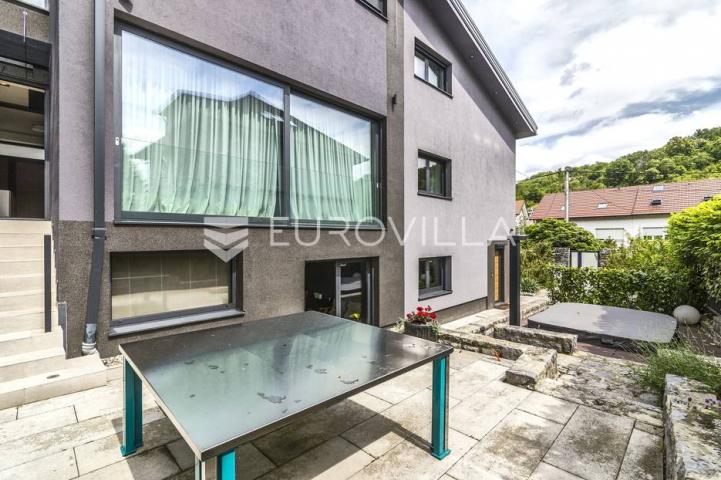 Zagreb, Mlinovi, moderna luksuzna vila 500 m²