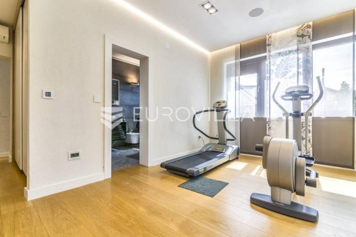 Zagreb, Mlinovi, moderna luksuzna vila 500 m²