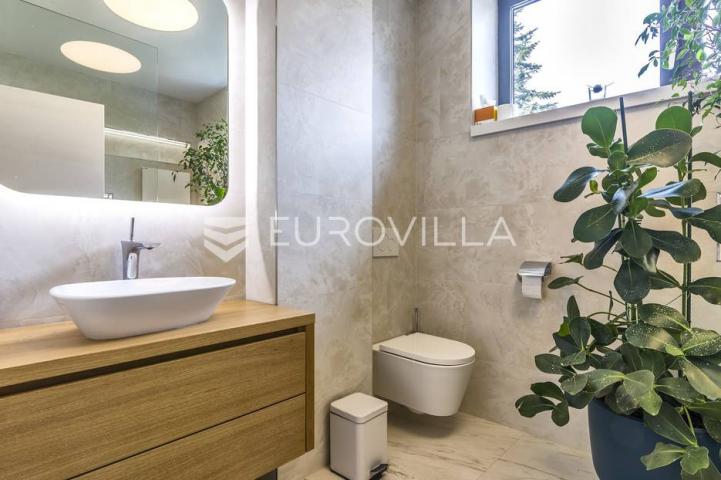 Zagreb, Mlinovi, moderna luksuzna vila 500 m²