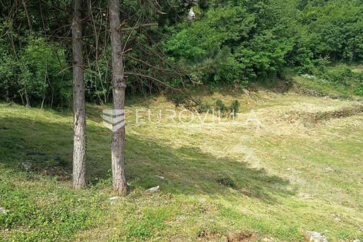Lovran, Dobreč, građevinsko zemljište 1417 m²