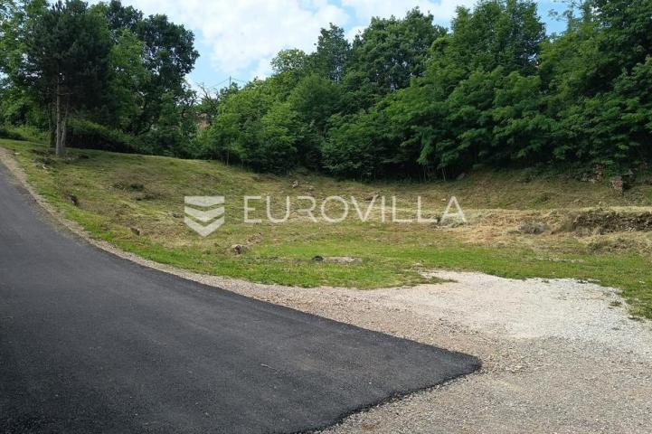 Lovran, Dobreč, građevinsko zemljište 1417 m²