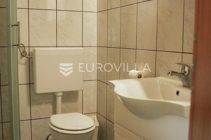 Ilok, Šarengrad, Imanje uz samu obalu Dunava s vlastitim pristupom rijeci