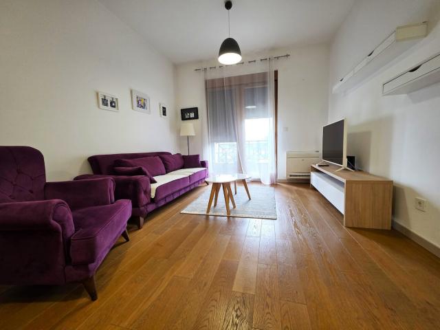 Jednosoban lijepo namješten stan, 52m2, Centar, Podgorica