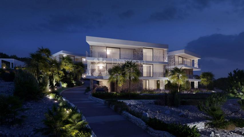 LUXURY PRIVATE APARTMENT BY THE SEA
