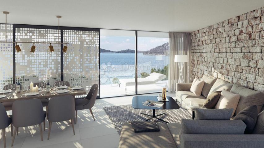 LUXURY PRIVATE APARTMENT BY THE SEA
