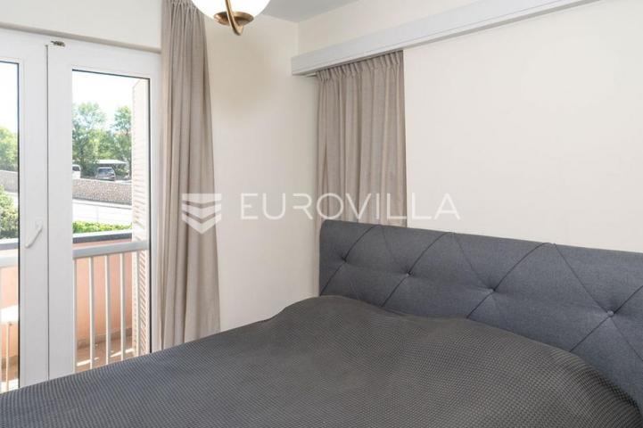 Krk, Grad Krk, stan 70 m², garaža 20 m²