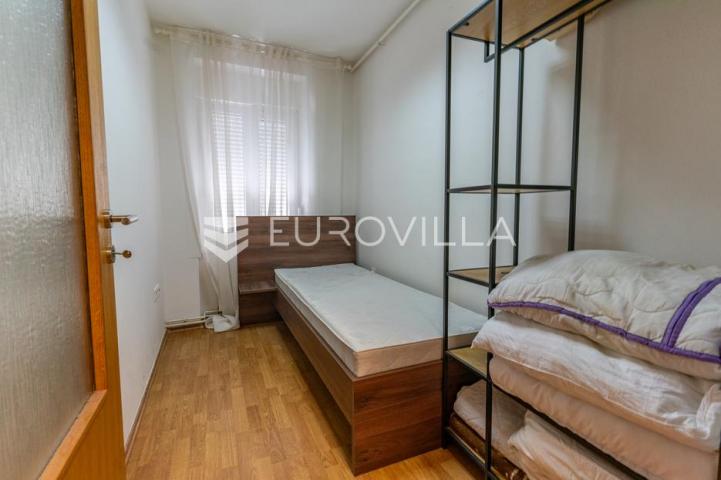 Požega, dvosoban stan u centru grada