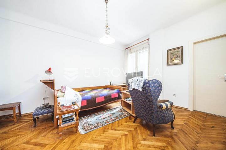 Zagreb, Strogi centar, ekskluzivan trosoban stan 125,10 m²