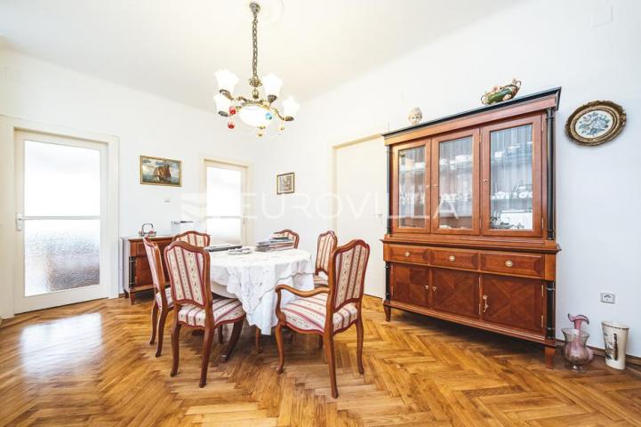 Zagreb, Strogi centar, ekskluzivan trosoban stan 125,10 m²