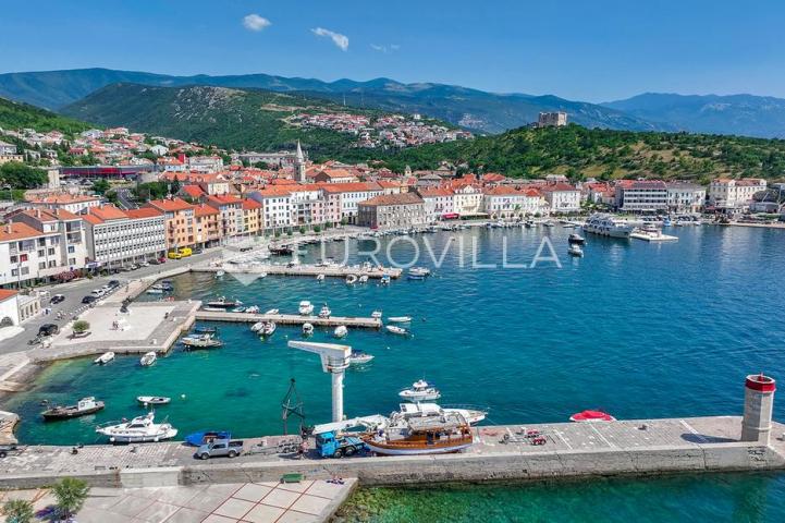Senj, autentičan stan u kamenoj jezgri Senja po odličnoj cijeni