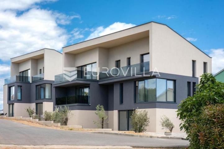 Krk, grad Krk, stan 79,29 m², luksuzna novogradnja
