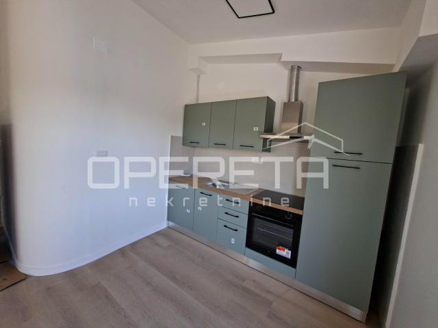 Renovirani dvosoban stan na Gripama, 80 m2. 
